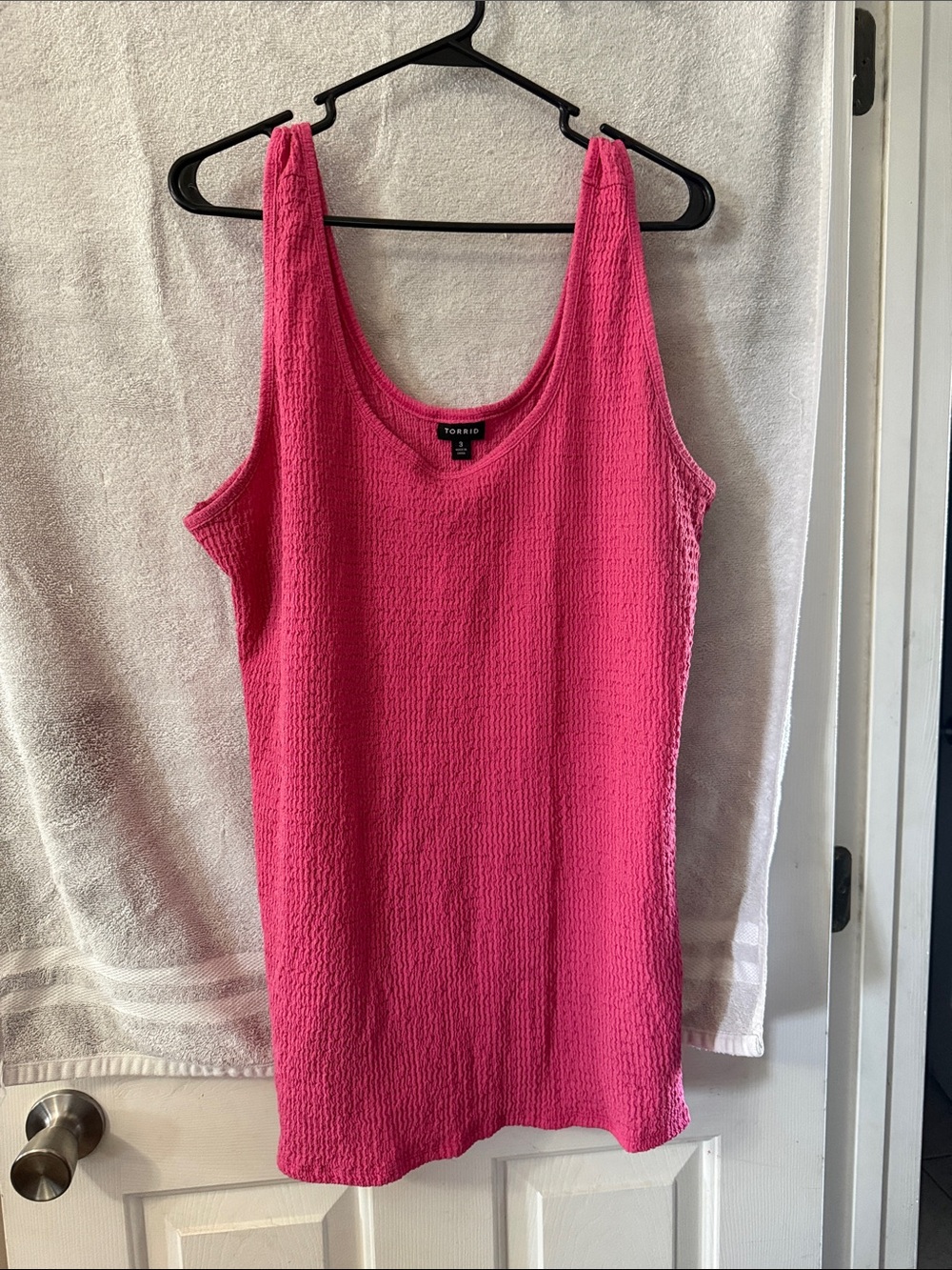torrid Hot Pink Textured Scoop Neck Tank